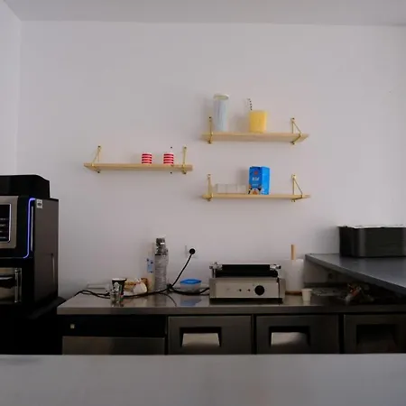 Paradise אכסניה